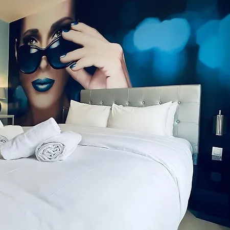 Otel Le Glam's Paris