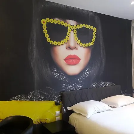 Le Glam's Hotel 3*
