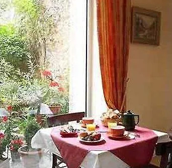 Le Glam's Hotel