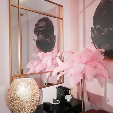 Glam's