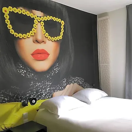 Glam's Paříž