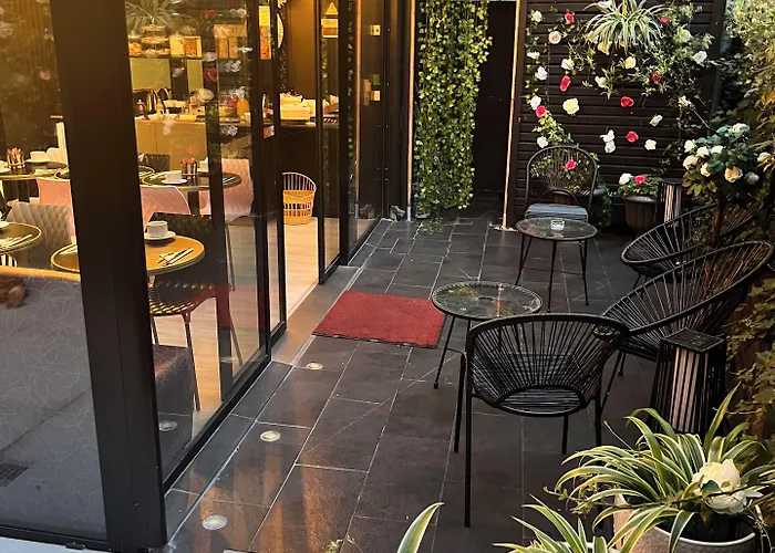 Le Glam's 3* Paryż