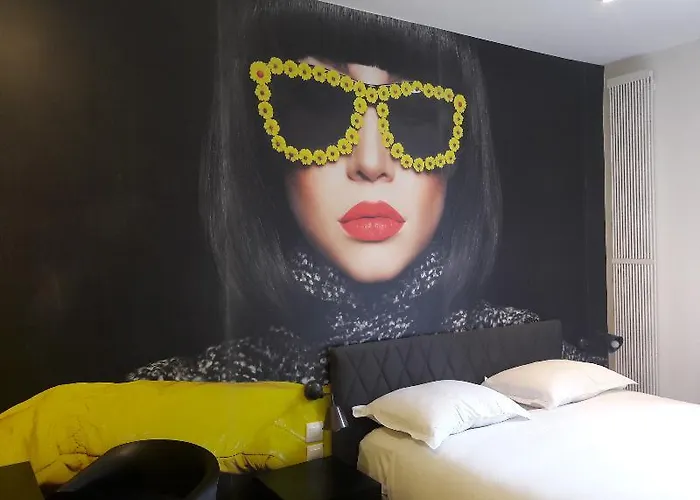 Le Glam's Hotel 3*